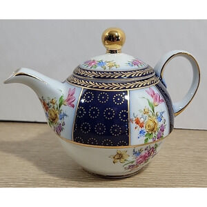 Lillian Vernon Transfer Printed‎ Porcelain Teapot w/ Lid